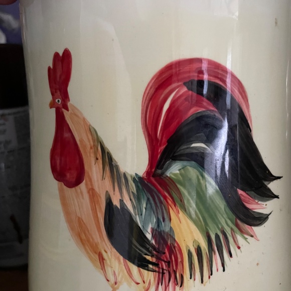 Older rooster canister - Picture 2 of 6